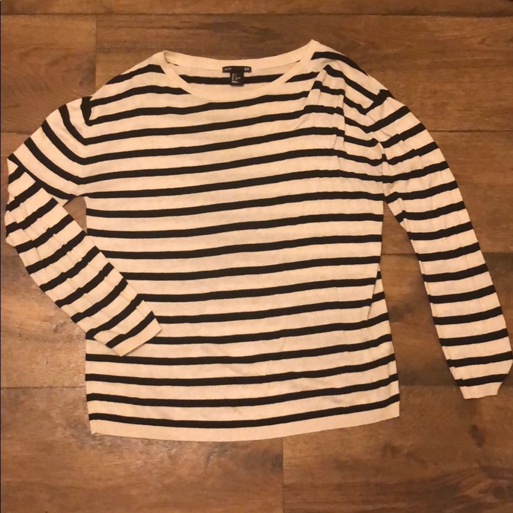 H&M lightweight striped sweater